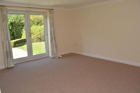 2 bedroom apartment to rent, Grasholm Way, Slough