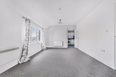 1 bedroom apartment to rent, Banstead Road, Purley