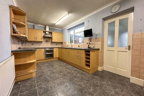 3 bedroom detached bungalow for sale, Northfield Drive, Biddulph.  ST8 7DU