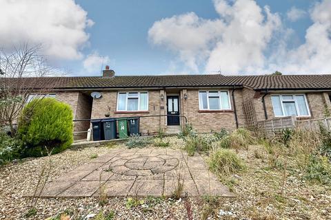 2 bedroom bungalow for sale, Royal Wootton Bassett, Swindon SN4