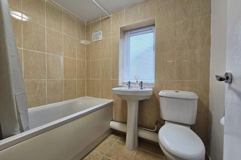 1 bedroom maisonette to rent, Redding Close, Gloucester