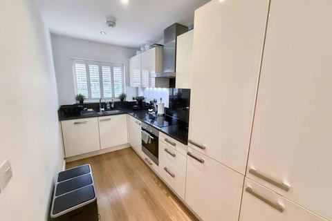 2 bedroom terraced house for sale, Chequers Avenue, High Wycombe HP11