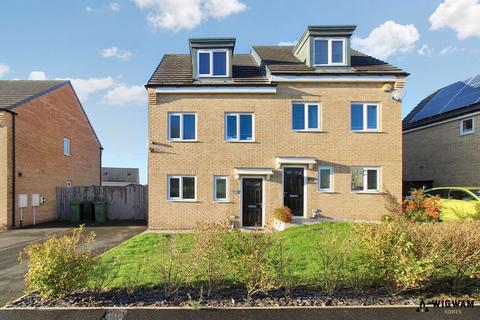 3 bedroom semi-detached house for sale, Blencarn Drive, Leeds, LS14