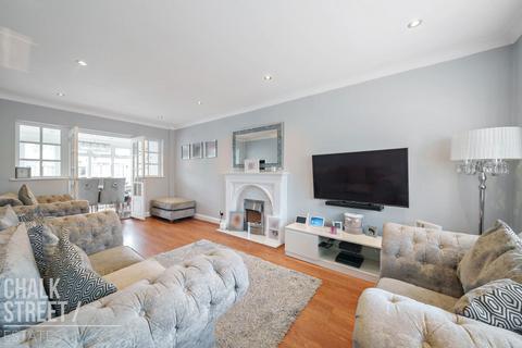68 Nelson Road, Rainham, RM13 8AL