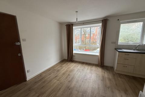 1 bedroom flat to rent, The Oaks, Southampton SO19