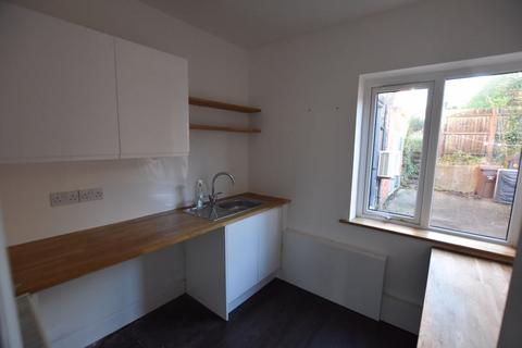 Property to rent, Nuthall Road, Nottingham