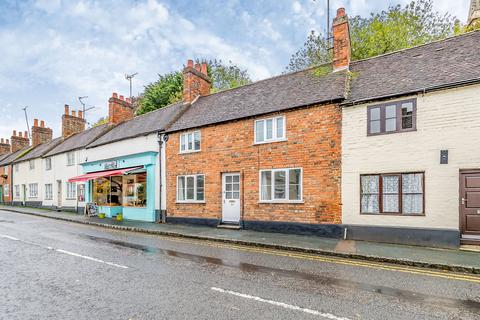 2 bedroom terraced house to rent, Nelson Street, Buckingham, MK18 1BT