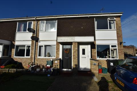 2 bedroom end of terrace house to rent, Homerton Close, Great Clacton