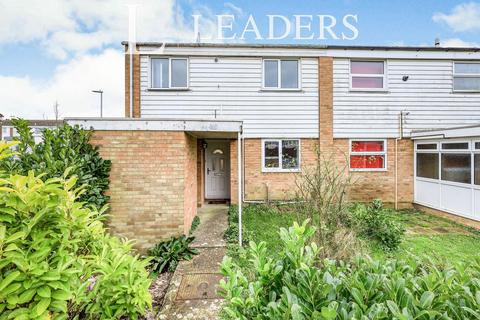 3 bedroom end of terrace house to rent, Linden Close