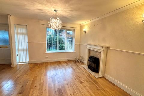 3 bedroom semi-detached house to rent, Tavern Avenue, NG8