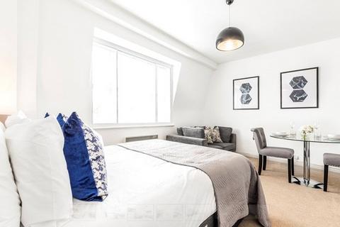 Studio to rent, Hill Street, London