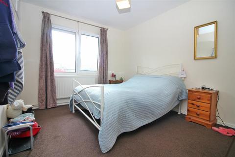 1 bedroom flat to rent, Wellington Row, London