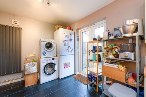 242 Melksham Road, Holt, Trowbridge, BA14 6QW