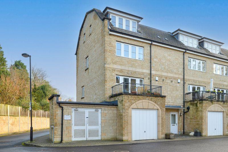 The Paddock Bradford On Avon BA15 4 Bed Townhouse 595 000 the-paddock-bradford-on-avon-ba15-4-bed-townhouse-595-000