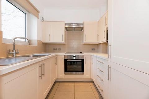 1 bedroom retirement property for sale, Salisbury Road, Worcester Park KT4