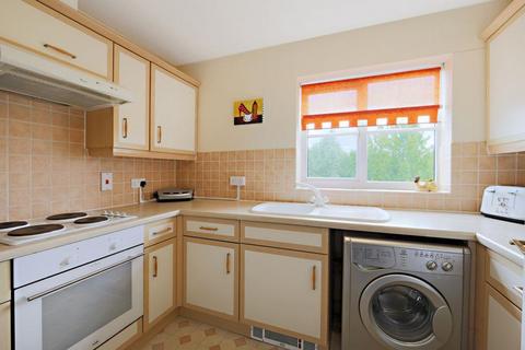 2 bedroom apartment to rent, Marathon Way, Thamesmead, SE28