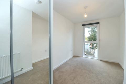 2 bedroom flat to rent, Kilpatrick Grove, Edinburgh, EH6