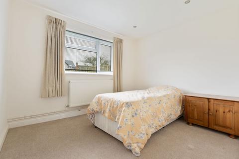 Shaleen Gomeldon Road, Winterbourne Gunner, Salisbury, SP4 6LR