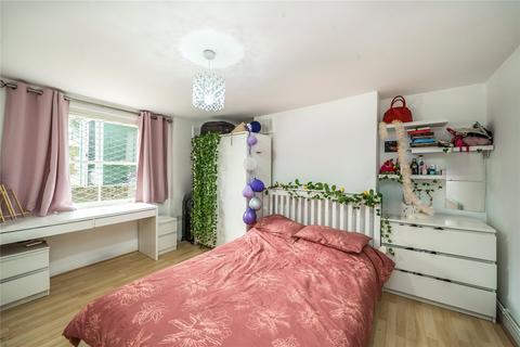 3 bedroom apartment for sale, London SW9