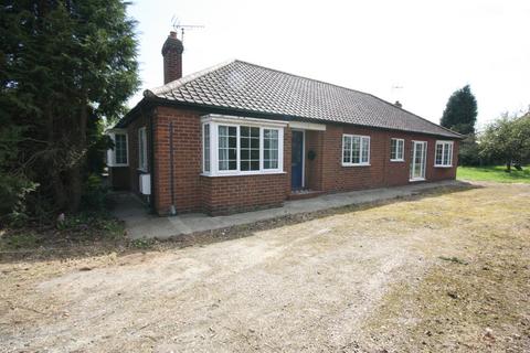 3 bedroom bungalow to rent, Newfield Lane, South Cave, Brough, East Yorkshire, HU15