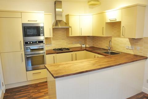 2 bedroom flat to rent, Millersneuk Court, Lenzie, Glasgow, G66