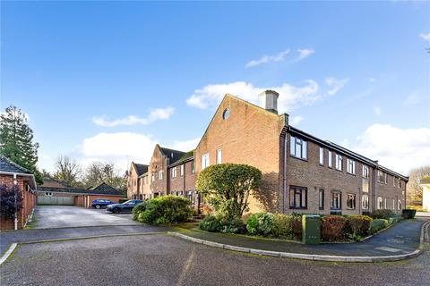 3 bedroom apartment for sale, Tudor Close, Chichester, PO19