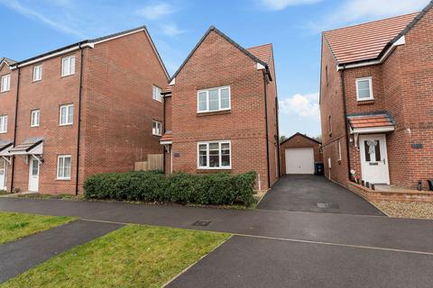 113 Adlam Way, Salisbury, SP2 9FA