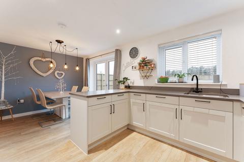 113 Adlam Way, Salisbury, SP2 9FA