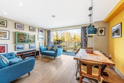 3 bedroom terraced house for sale, Oak Wharf Court, Green Lane, London, W7 2PF