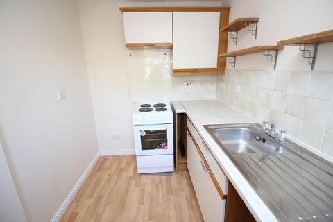 1 bedroom terraced house to rent, Yarnfield ST15