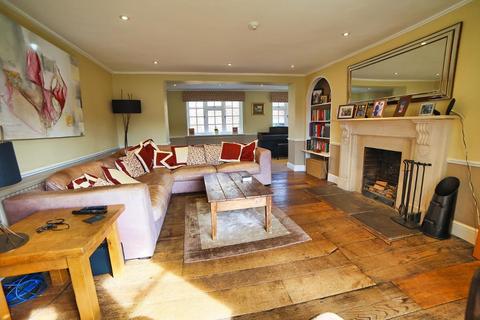 7 bedroom link detached house for sale, Church Street, Aspley Guise, Buckinghamshire, MK17 8HQ