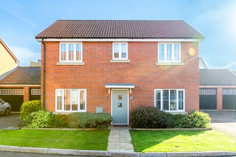 3 bedroom detached house for sale, Acorn Way, Hardwicke, Gloucester, Gloucestershire