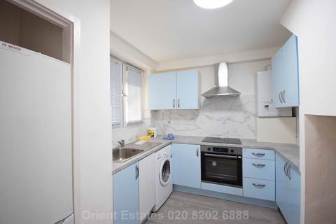 3 bedroom flat to rent, Raglan Street, London