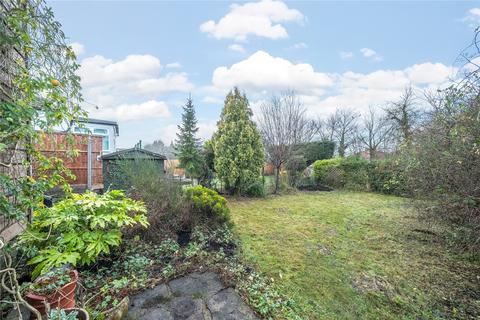 2 bedroom bungalow for sale, Lyndhurst Gardens, Pinner, Middlesex