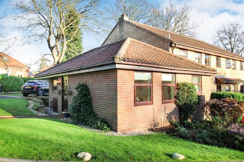 2 bedroom bungalow for sale, Byards Park, Knaresborough, North Yorkshire, HG5