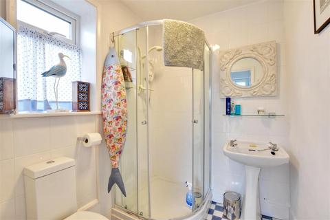 1 bedroom house for sale, Tram Road, Rye Harbour, Rye