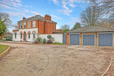 4 bedroom detached house for sale, Park Lane, Ramsden Heath, Billericay, Essex