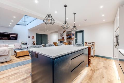 280 Broadway, Horsforth, Leeds, LS18 4EX