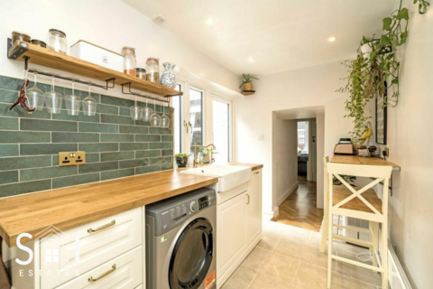 1 bedroom ground floor flat to rent, Princes Road, West Ealing, W13