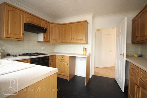 2 bedroom bungalow for sale, Freshwater Lane, Clacton-on-Sea, Essex, CO15