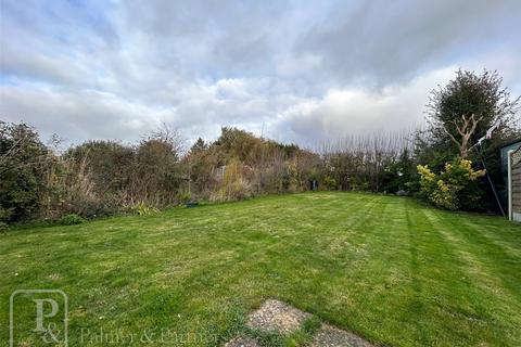 2 bedroom bungalow for sale, Park Square West, Jaywick, Clacton-on-Sea, Essex, CO15