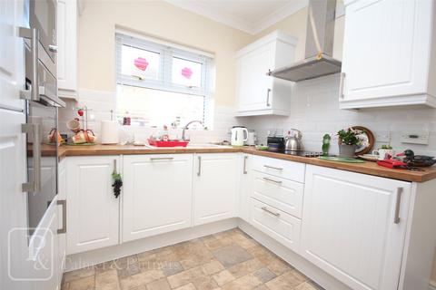 3 bedroom bungalow for sale, Penzance Close, Clacton-on-Sea, Essex, CO15