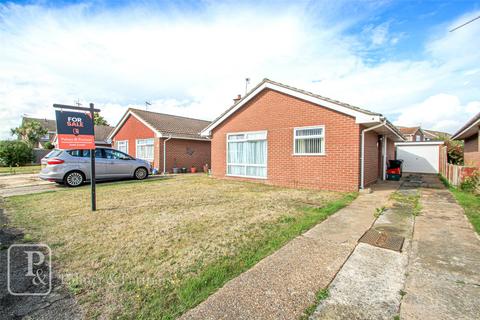 2 bedroom bungalow for sale, Dupont Close, Clacton-on-Sea, Essex, CO16