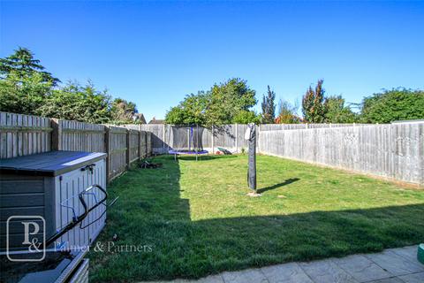 3 bedroom semi-detached house for sale, Barley Road, Kirby Cross, Frinton-on-Sea, Essex, CO13