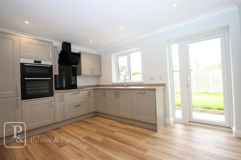 3 bedroom bungalow for sale, Manor Gardens, Great Holland, Frinton-on-Sea, Essex, CO13