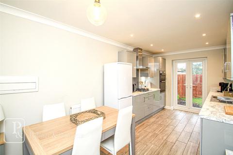 11 Digby Way, Thorpe-le-soken, Clacton-on-sea, CO16 0DQ
