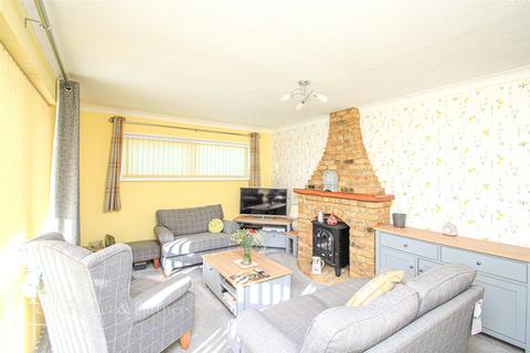 2 bedroom bungalow for sale, Orchard Drive, Great Holland, Frinton-on-Sea, Essex, CO13