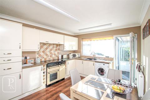 2 bedroom bungalow for sale, Orchard Drive, Great Holland, Frinton-on-Sea, Essex, CO13