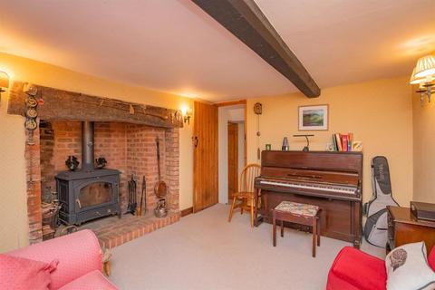 4 bedroom detached house for sale, Drake Street, Welland, Malvern, Worcestershire, WR13 6LN