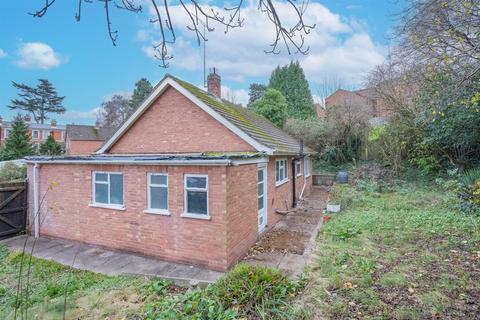 2 bedroom bungalow for sale, Dalbury Close, Malvern, WR14 1HU